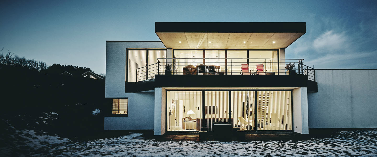 Nybygget hus tilsluttet varme, vand, el, renovation, spildevand